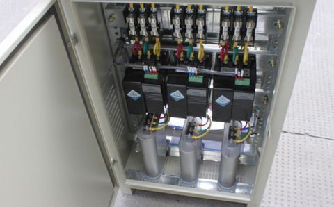 為什么大多數(shù)電力電容器的額定電壓會(huì)選擇450V或480V？